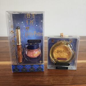 Profusion Harry Potter Holiday Makeup Lot of 2 Blush Golden Snitch Highlighter